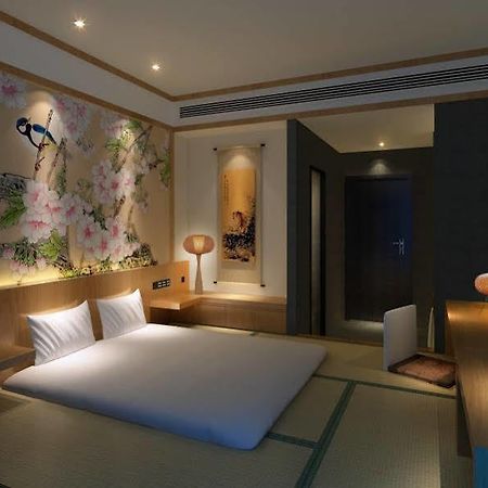 Blue City Chengdu Hotel Екстериор снимка